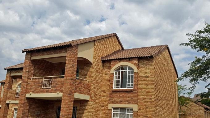 2 Bedroom Simplex for Sale For Sale in Mooikloof Ridge - Private Sale - MR152431