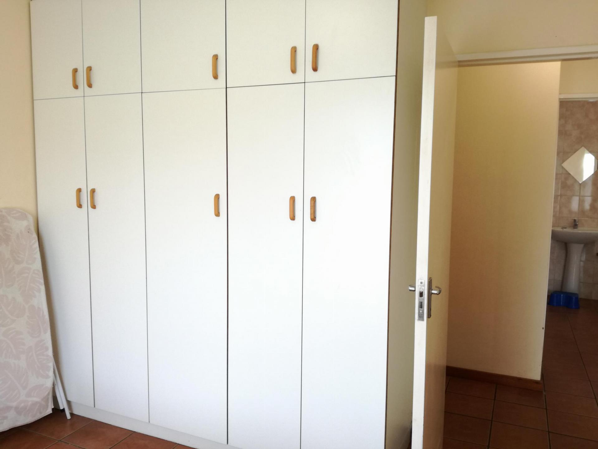 Bed Room 2 - 11 square meters of property in Cato Ridge