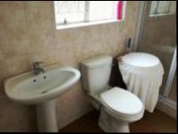 Bathroom 1 - 4 square meters of property in Cato Ridge