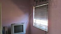Bed Room 1 - 7 square meters of property in Scottsdene