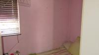 Bed Room 1 - 7 square meters of property in Scottsdene