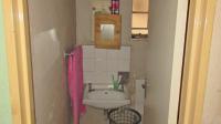 Main Bathroom - 2 square meters of property in Scottsdene