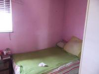 Bed Room 1 - 7 square meters of property in Scottsdene