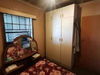 Bed Room 1 - 7 square meters of property in Scottsdene