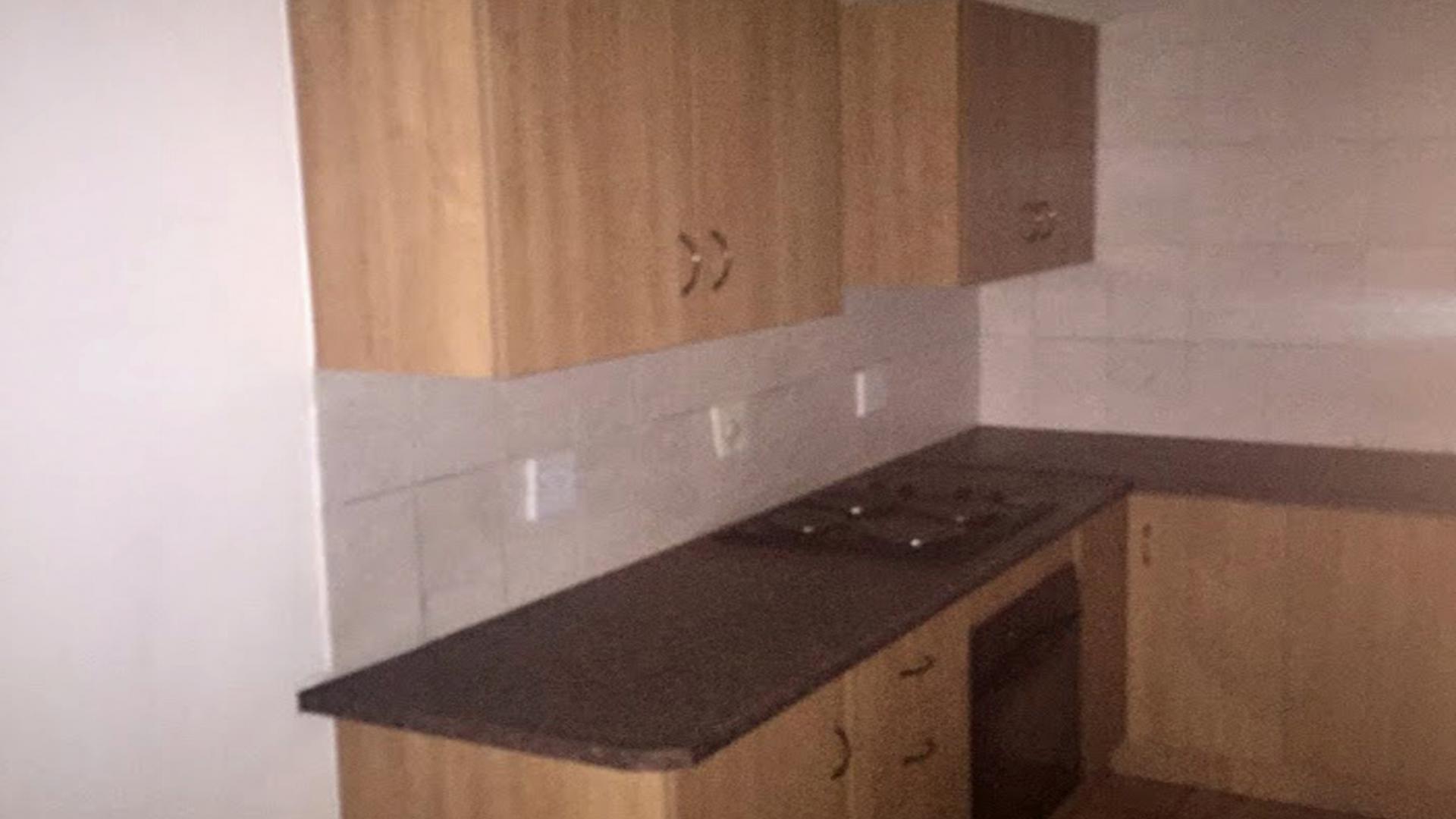 Kitchen - 20 square meters of property in Rustenburg