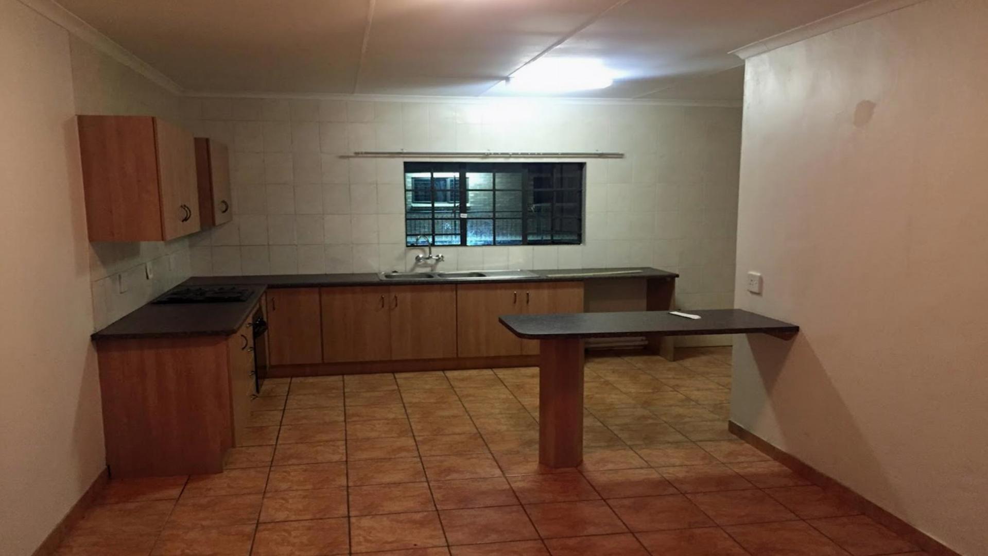 Dining Room - 17 square meters of property in Rustenburg