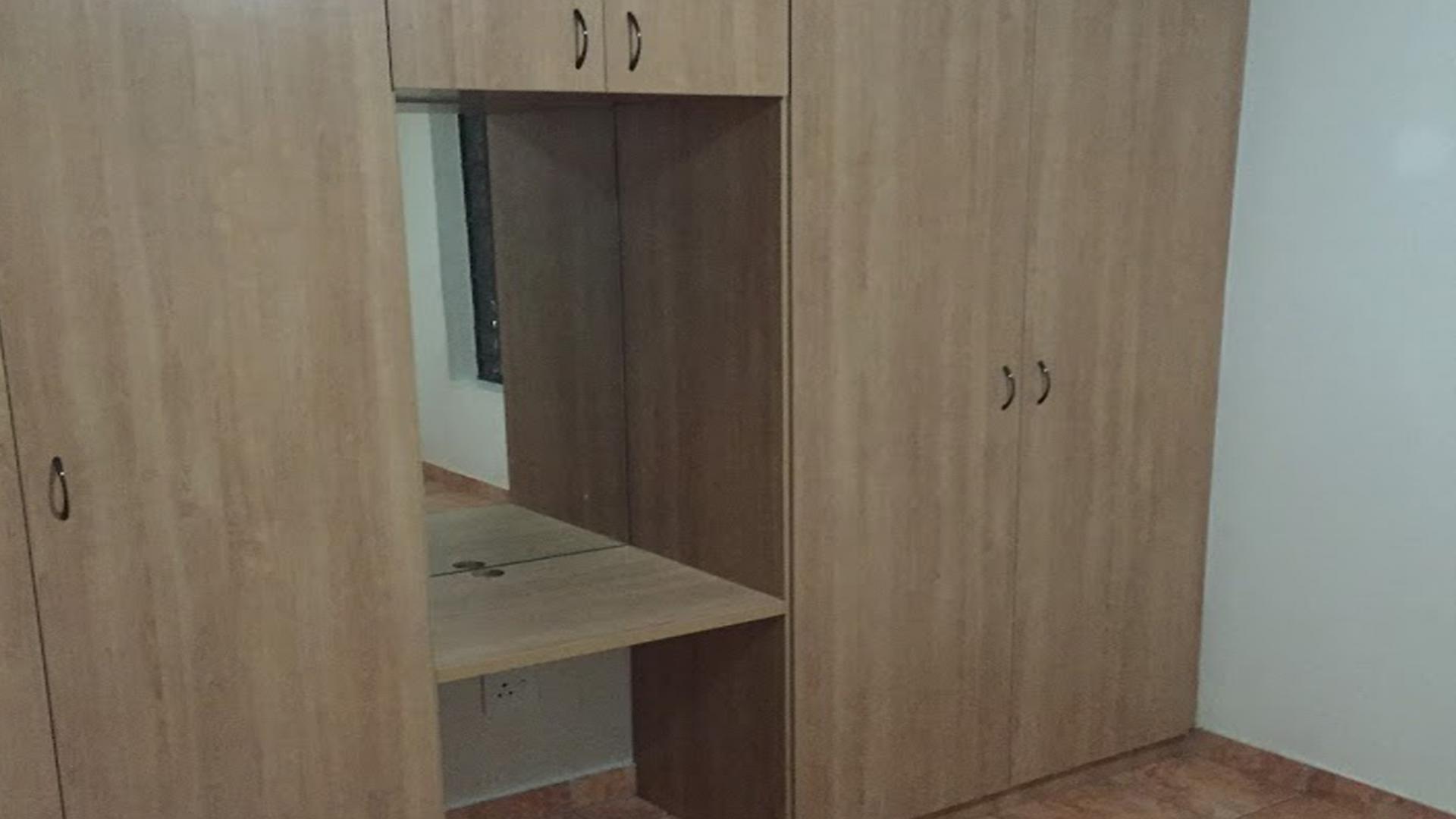 Bed Room 2 - 12 square meters of property in Rustenburg