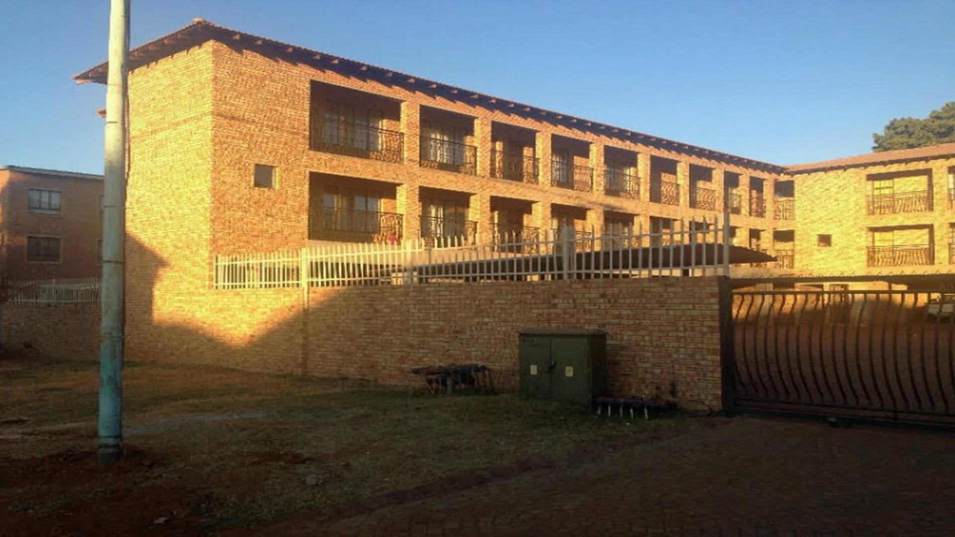 Front View of property in Rustenburg