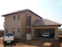 3 Bedroom 2 Bathroom House for Sale for sale in Heuwelsig Estate