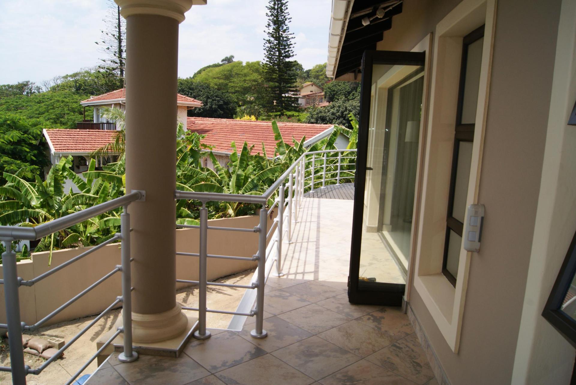 Balcony - 86 square meters of property in Freeland Park