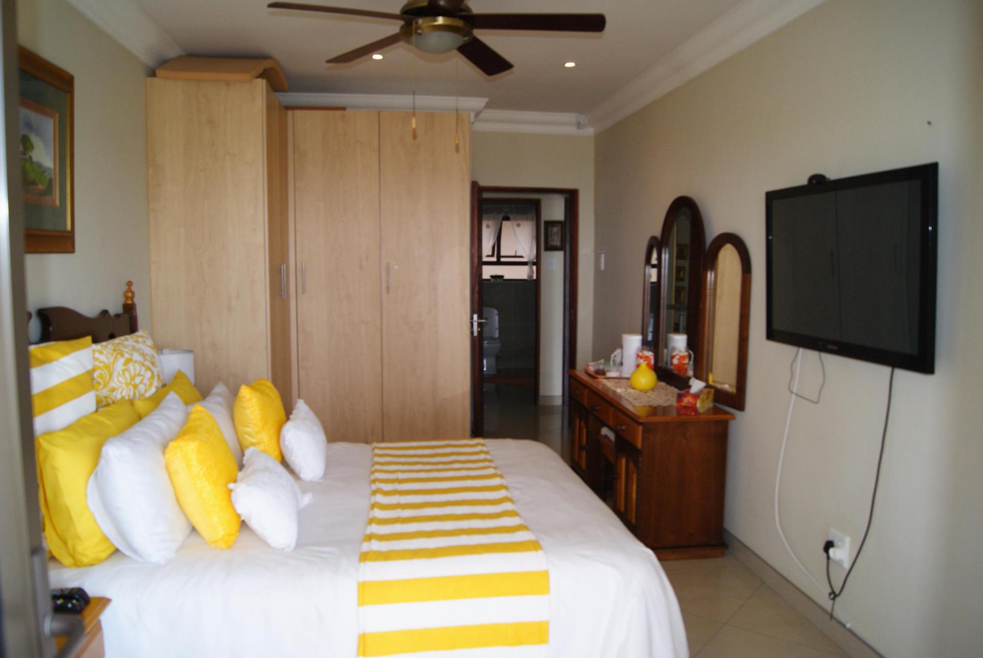 Bed Room 4 - 25 square meters of property in Freeland Park