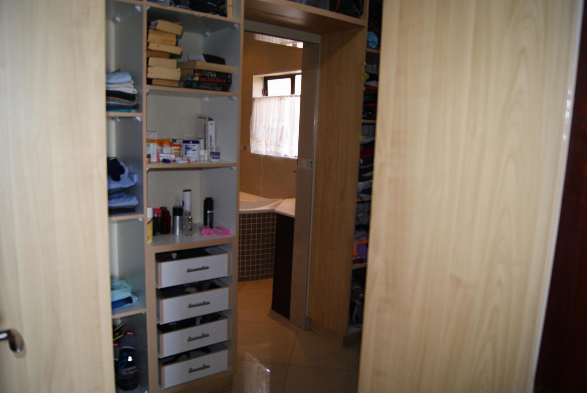 Spaces - 27 square meters of property in Freeland Park