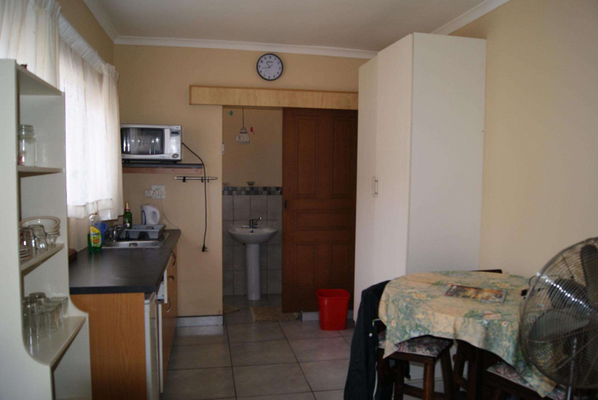 Staff Room - 16 square meters of property in Freeland Park