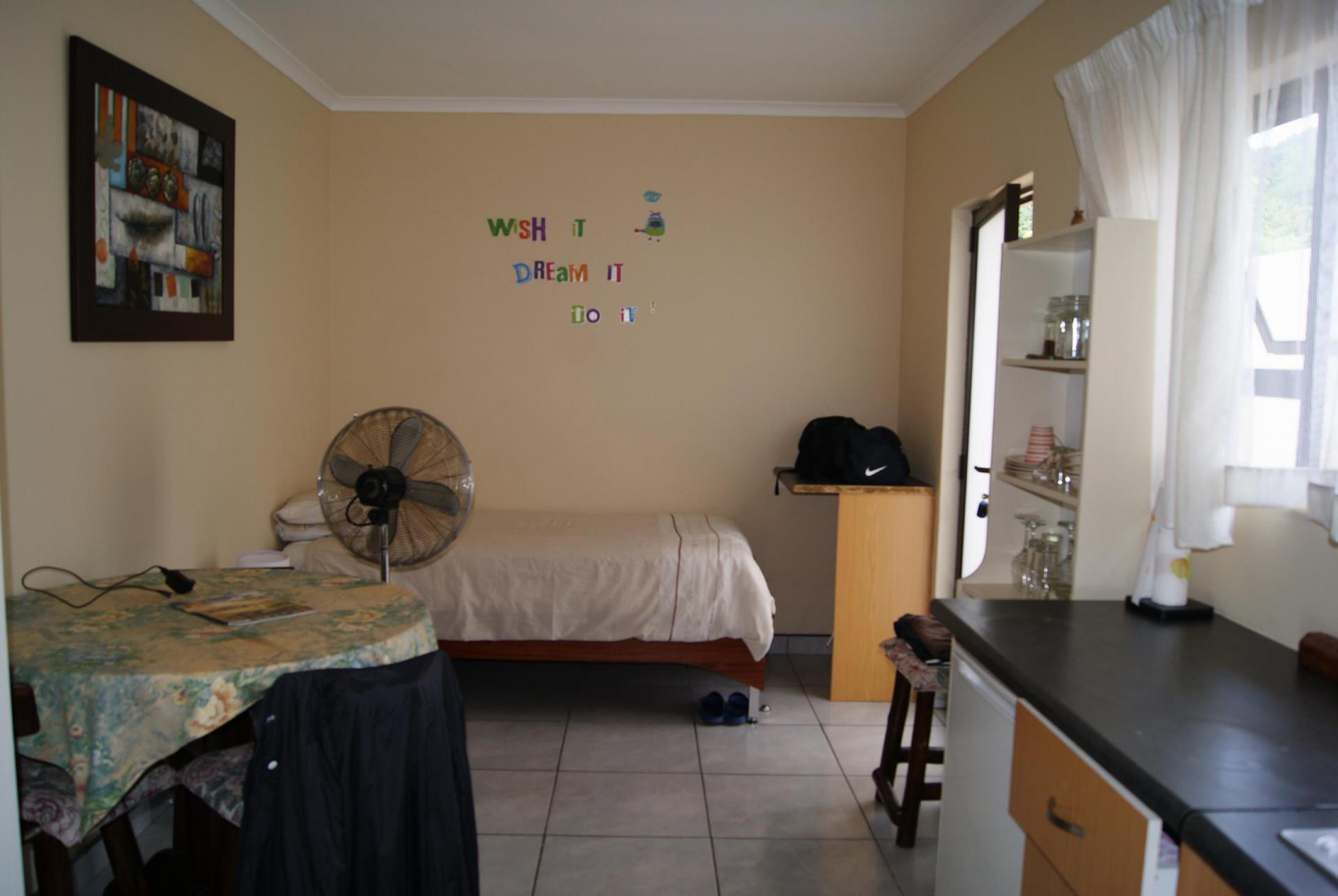 Staff Room - 16 square meters of property in Freeland Park