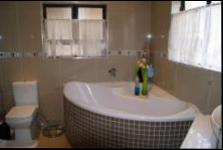 Bathroom 3+ - 13 square meters of property in Freeland Park