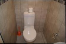 Staff Bathroom - 3 square meters of property in Freeland Park
