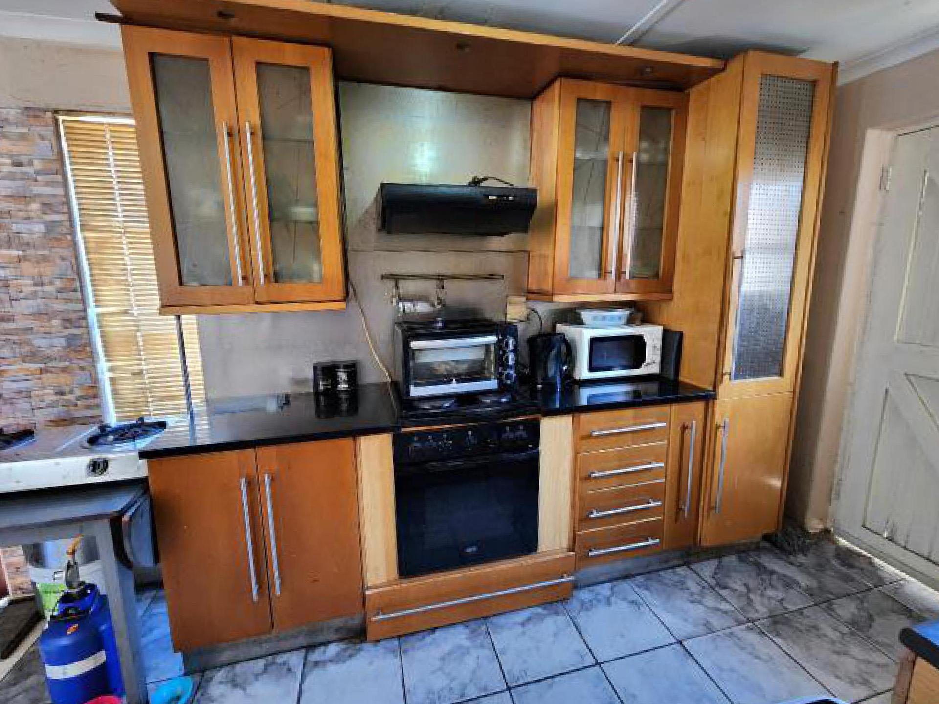 Kitchen of property in Portland