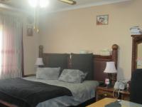 Main Bedroom - 25 square meters of property in Birchleigh North
