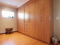 Main Bedroom - 51 square meters of property in The Wilds Estate