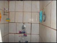 Main Bathroom - 10 square meters of property in Kingsburgh