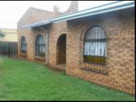 Front View of property in Vosloorus