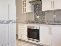 Kitchen - 19 square meters of property in Heron Hill Estate