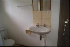 Main Bathroom - 5 square meters of property in Trafalgar