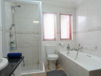 Bathroom 1 of property in Woodhill Golf Estate