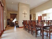 Dining Room of property in Boardwalk Meander Estate