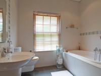 Bathroom 2 of property in Boardwalk Meander Estate