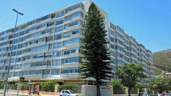 1 Bedroom Apartment for Sale For Sale in Sea Point - Private Sale - MR152963
