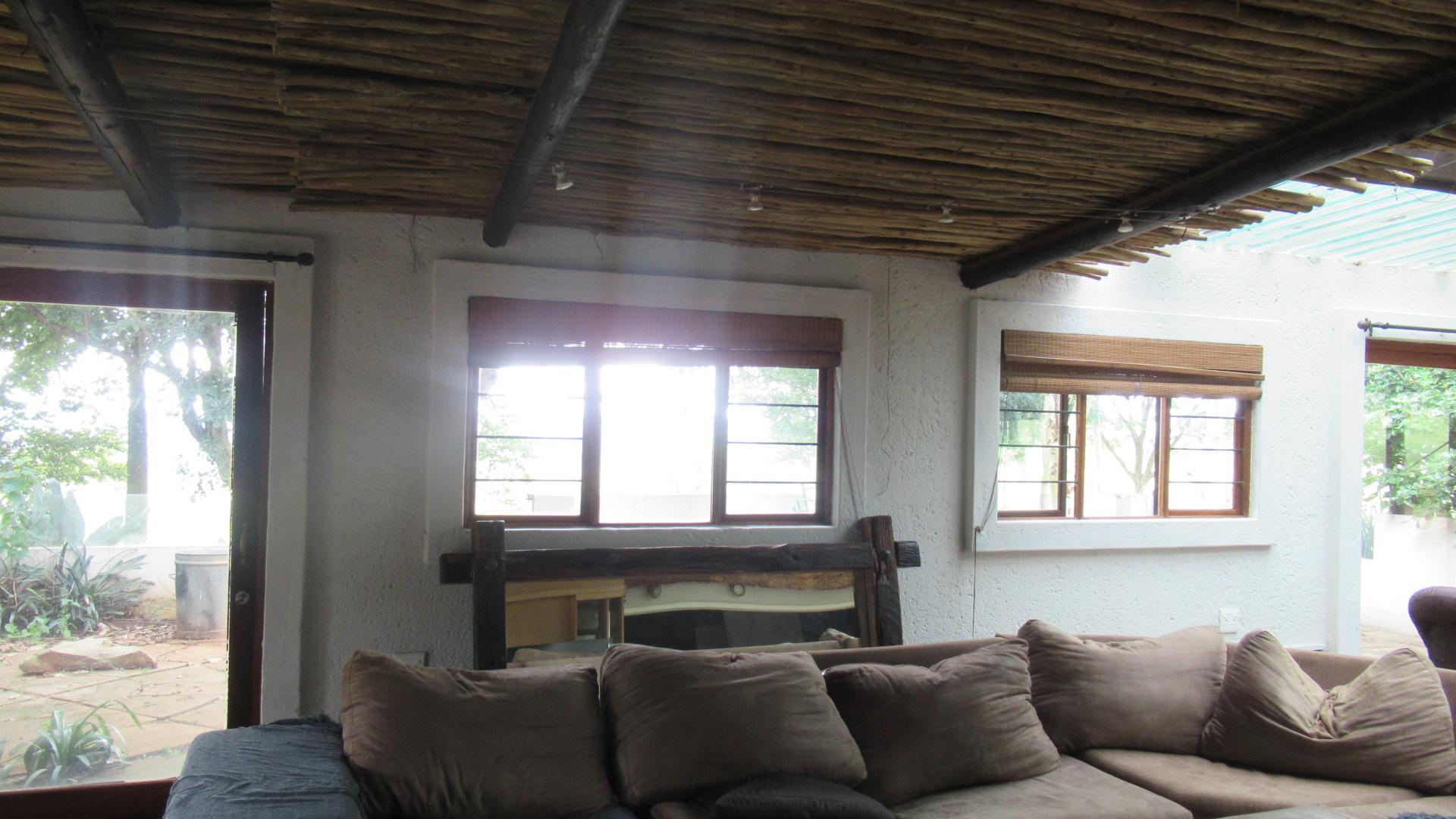 TV Room - 25 square meters of property in Zwavelpoort