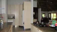 Kitchen - 25 square meters of property in Zwavelpoort