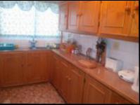 Kitchen of property in Steynsburg