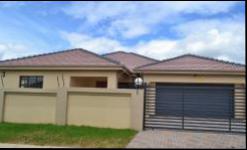 4 Bedroom 3 Bathroom House for Sale for sale in Middelburg - MP