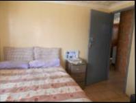 Main Bedroom of property in Klipspruit West