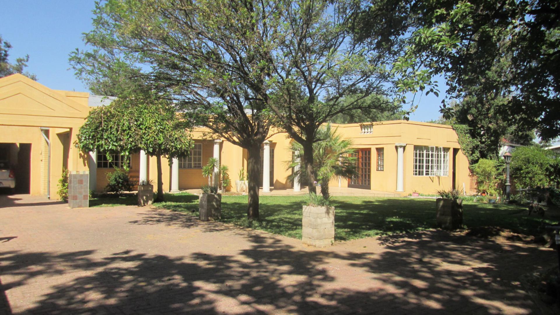 Front View of property in Sasolburg