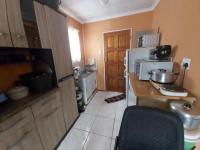 Kitchen - 5 square meters of property in Windmill Park