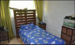 Bed Room 4 - 13 square meters of property in Mooinooi