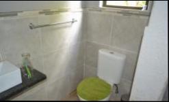 Bathroom 3+ - 21 square meters of property in Mooinooi