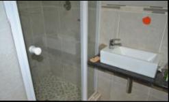 Bathroom 3+ - 21 square meters of property in Mooinooi