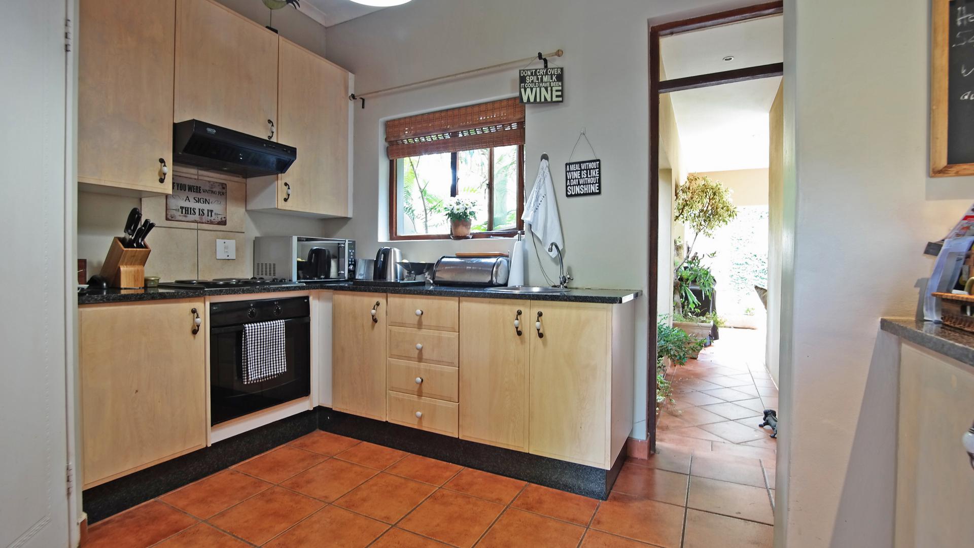 Kitchen - 12 square meters of property in Boardwalk Meander Estate