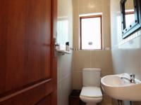 Guest Toilet - 5 square meters of property in The Wilds Estate