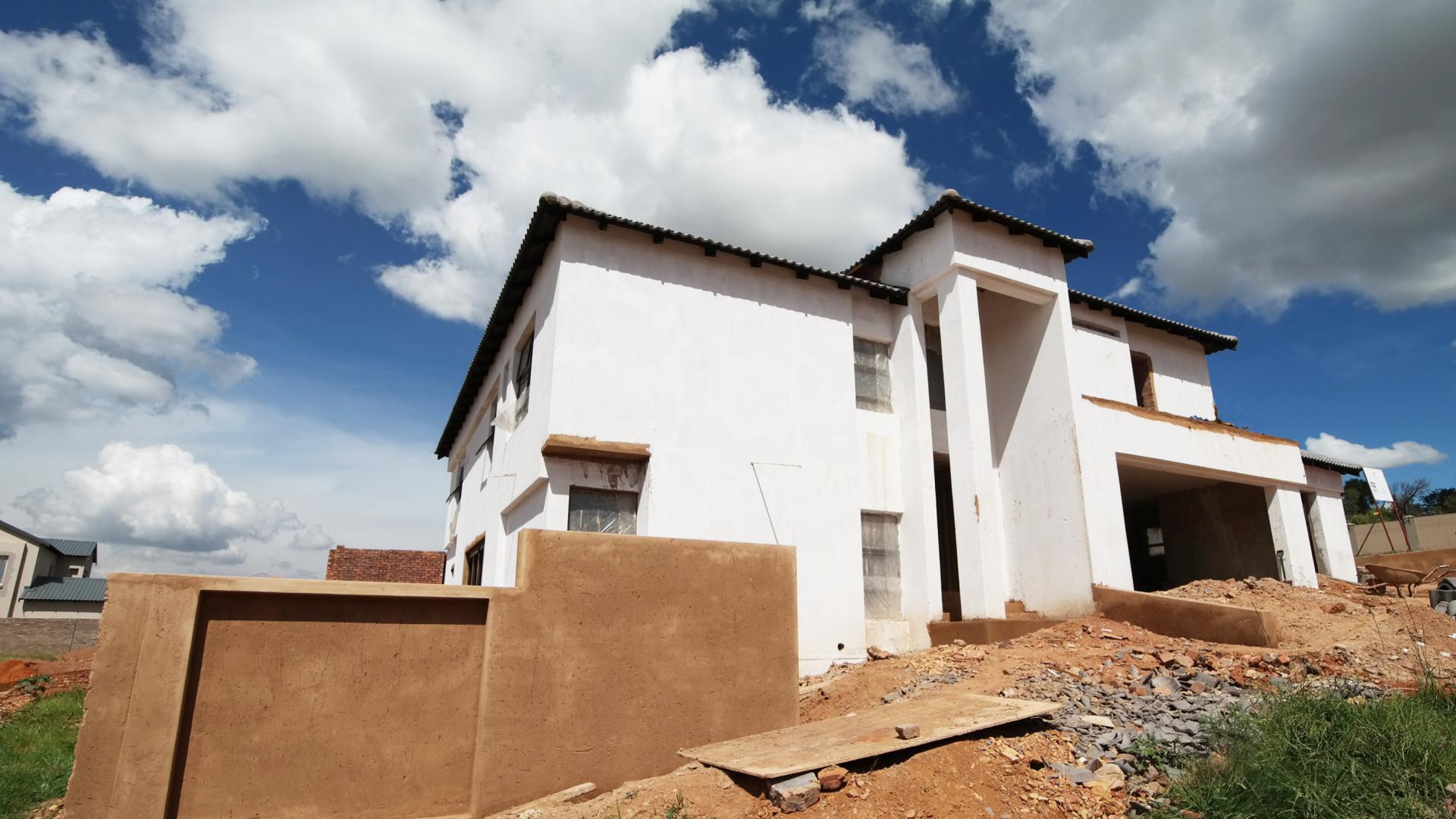 Front View of property in Heron Hill Estate