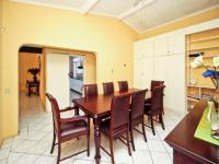 Dining Room - 21 square meters of property in Bryanston West