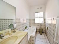 Main Bathroom - 8 square meters of property in Bryanston West