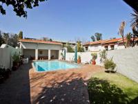 Spaces - 26 square meters of property in Bryanston West