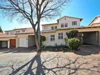 Spaces - 26 square meters of property in Bryanston West