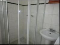 Bathroom 1 - 11 square meters of property in Bryanston West