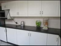 Kitchen - 18 square meters of property in Bryanston West
